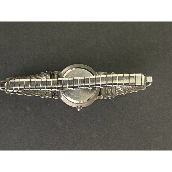 VGII Womens Two Tone Quartz Bracelet Stretch Casual Dressy Workwear Watch - Picture 3 of 6